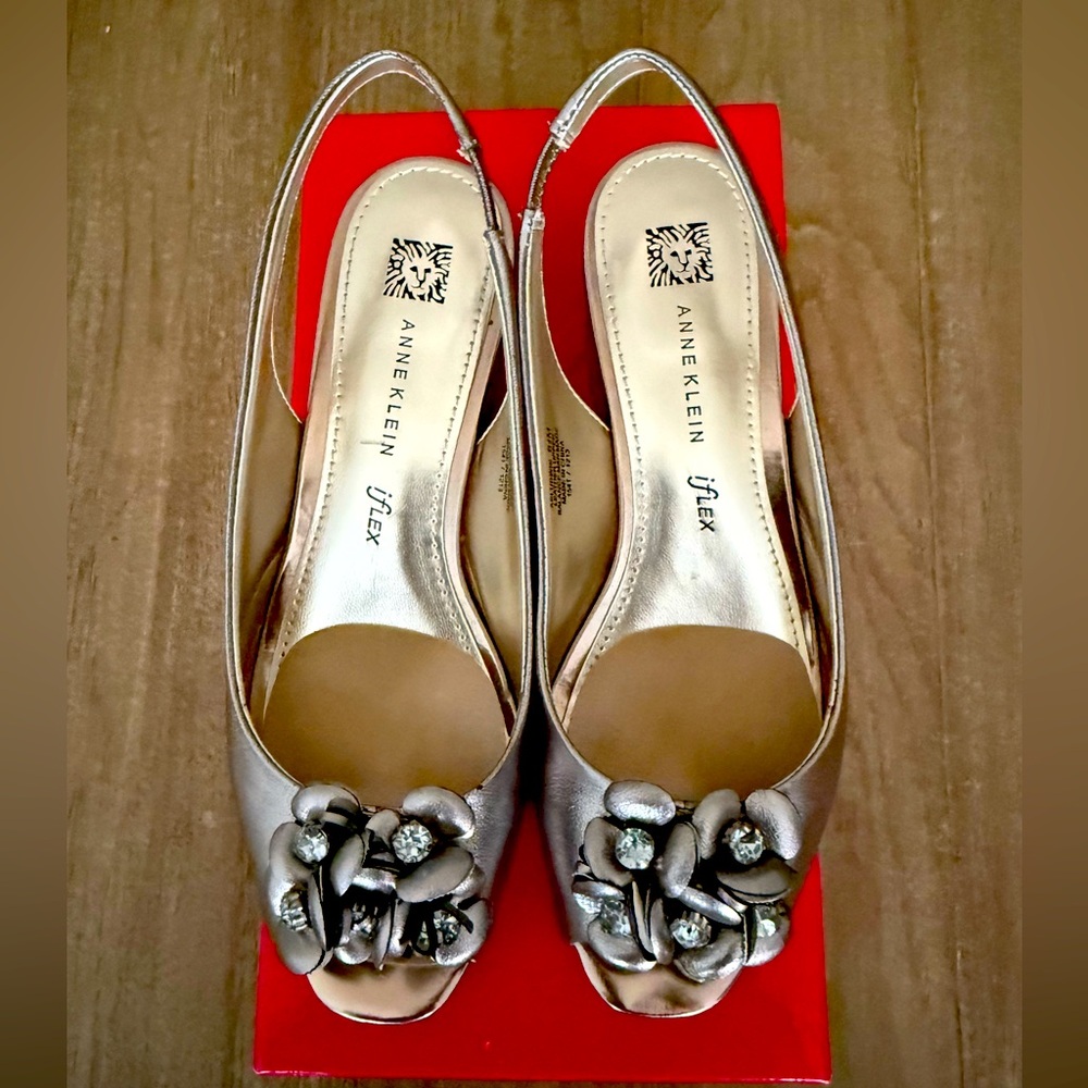 Reduced! Anne Klein Women's Silver Slingback Shoes